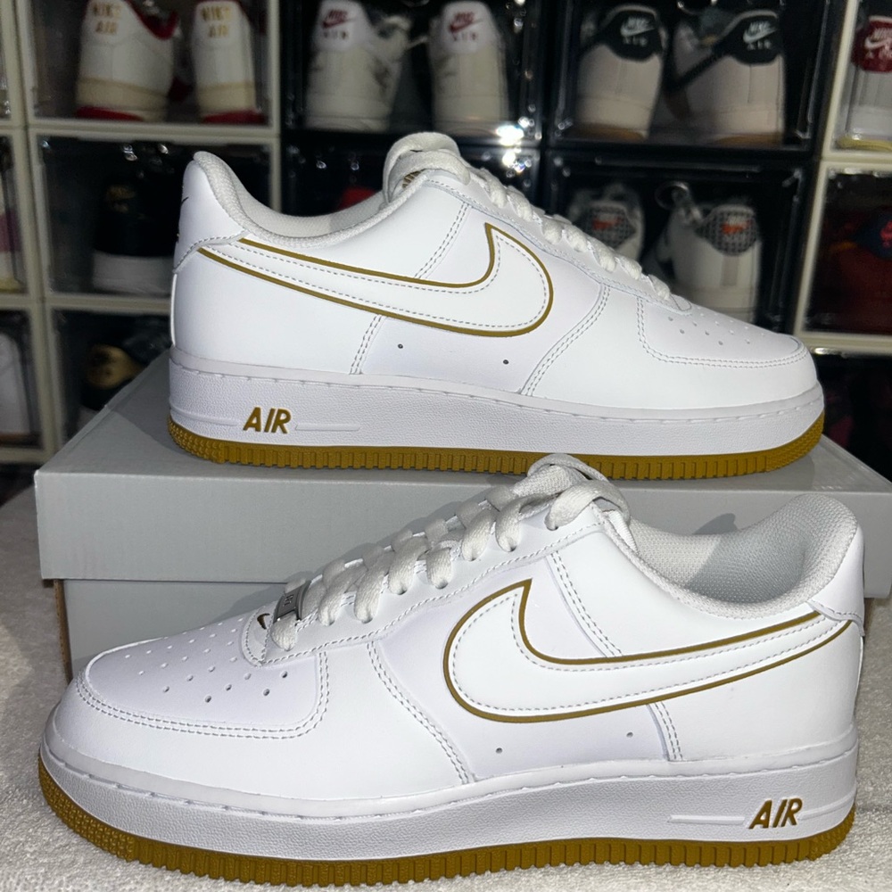 Nike Air Force 1 white Bronzine tag DV0788 104
Has box
